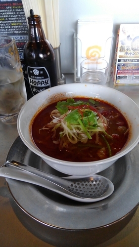 「トムヤムパクチーエスニックラーメン(並) 820円」@らあめん花月嵐 馬橋店の写真