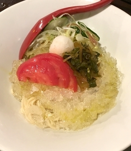 「鯛と山葵の冷やしそば」@立ち呑み居酒屋 金町製麺の写真