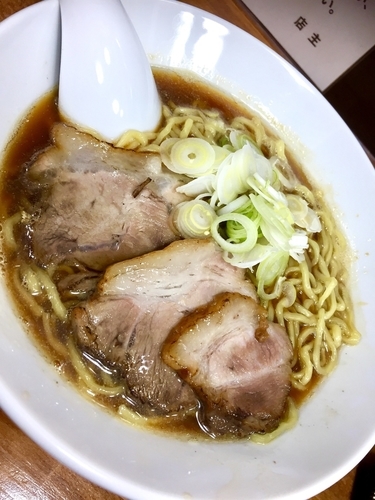「【ニボンダ軒】しょうゆラーメン￥600＋水￥10」@オランダ軒の写真