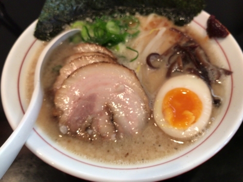 「豚800円＋チャーシュー250円」@ラーメンはっせんの写真