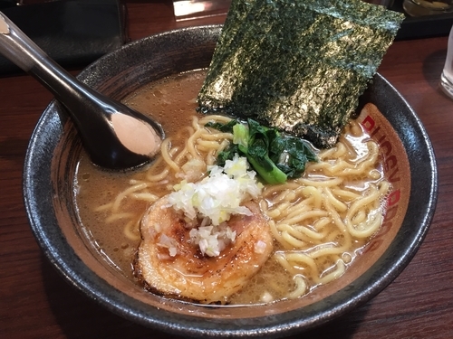 「ガーリック麺大盛り麺固め」@NOODLE BAR BUGSYの写真