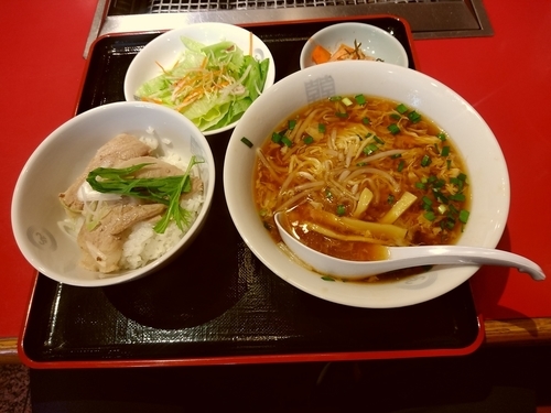 「日替ランチ(醤油ラーメン＋豚バラ丼)620円」@朝鮮飯店 高崎駅西口店の写真