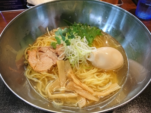 「冷やし塩らーめん 800円」@麺処 福吉 本店の写真