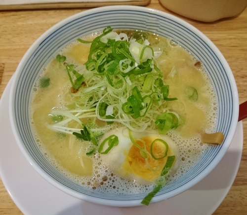 「純鶏そば　950円」@らーめん天神下 大喜の写真