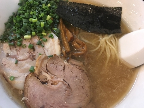 「特製らーめん」@らーめん 茂木の写真