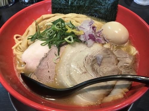 「濃厚中華そば 特製トッピング」@つけ麺 中華そば アンタイNOODLESの写真