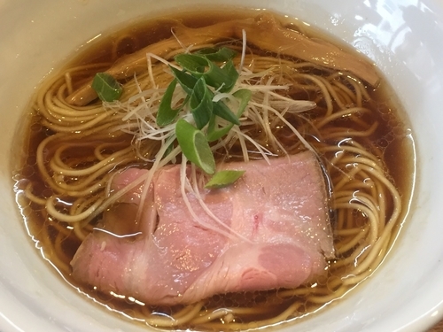 「醤油と貝のラーメン¥800」@ラーメン 健やかの写真