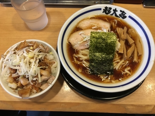 「ラーメン+肉飯／￥750+250」@天然豚骨醤油 らーめん玉 超大吉 上野店の写真