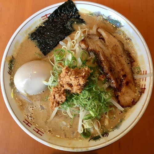 「鰹味噌ラーメン特製 (950円)」@なかひらの写真