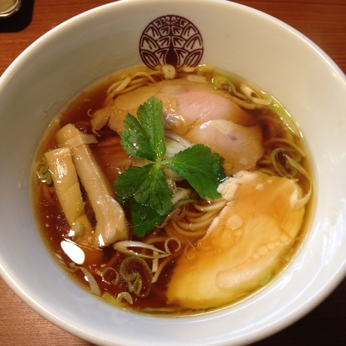 「鶏醤油らぁ麺」@らぁ麺とうひちの写真