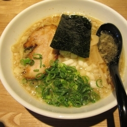 燕三条（８３０円）