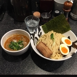 旨辛濃厚つけ麺