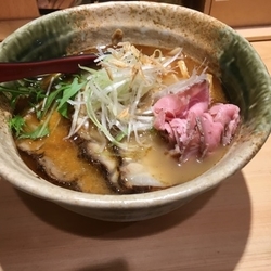 焼きあご塩らー麺ちゃーしゅー増し