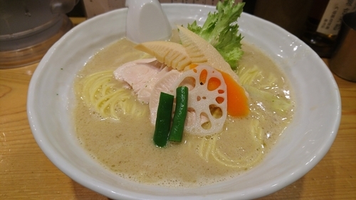 「鶏白湯SOVA 大盛り」@銀座 篝の写真