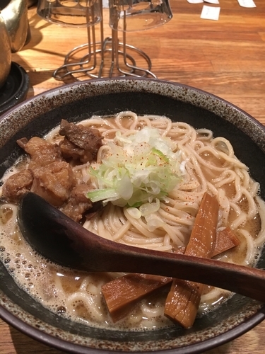 「もつラーメン¥930(大盛無料)」@北野坂 奥の写真