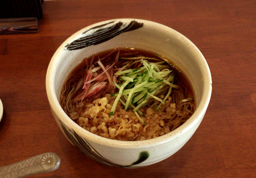 「冷やしたぬき(1080円)」@そば さくらうちの写真