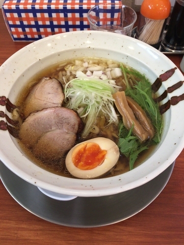 「ふんわり煮干らーめん」@中華そば かずしのの写真