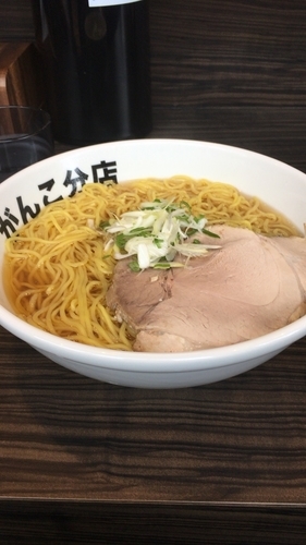 「正油らーめんモモ 大盛」@元祖一条流がんこ 総本家(二代目)の写真