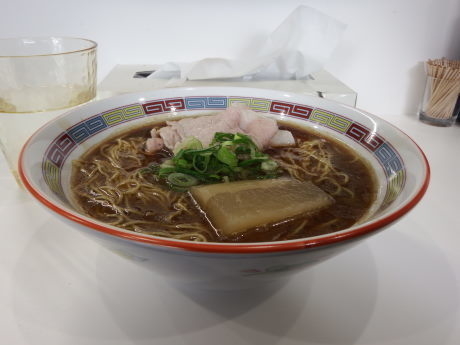 「煮干鰮豚骨らーめん」@煮干鰮豚骨らーめん 嘉饌の写真