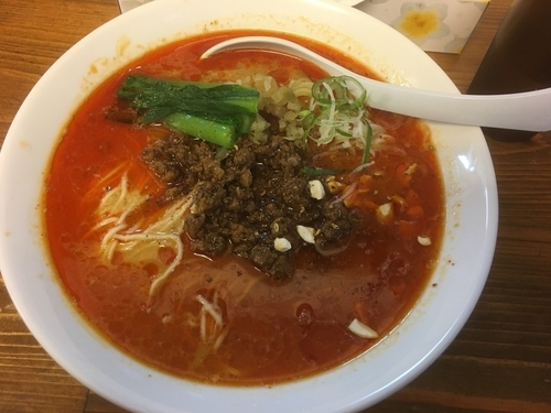 「担々麺900円」@くじら食堂の写真