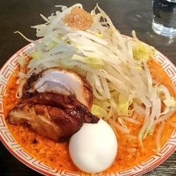 ピリ辛ラーメン（750円）