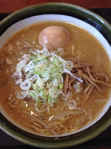 「味噌ラーメン＋煮玉子」@ラーメン郷の写真