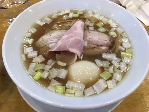 「淡麗しお中華そば＋煮玉子＋肉盛丼」@自家製中華そば 麺の虜の写真