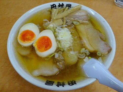 「チャーシューメン（880円）＋煮玉子（100円）」@田村屋の写真