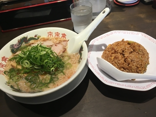 「チャーハン定食(らーめん+半炒飯) ¥857」@来来亭 石神井店の写真