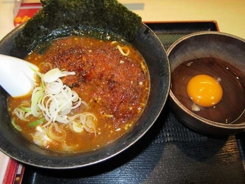 「タレカツカレーらーめん小盛り 705円」@麺屋ここいち うまこくカレーらーめん 秋葉原店の写真