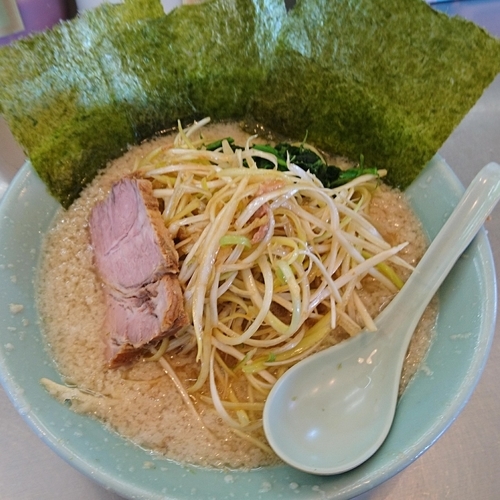 「ネギコテラーメン840　麺硬め」@ラーメンショップ 椿 玉造店の写真