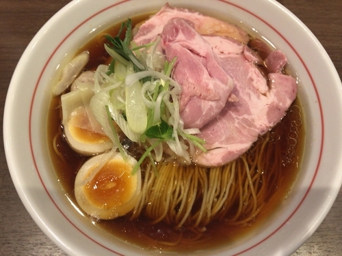 「特選ラーメン 黒」@八咫烏の写真