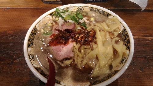 「煮干しラーメン（820円）」@すごい煮干ラーメン凪 渋谷東口店の写真