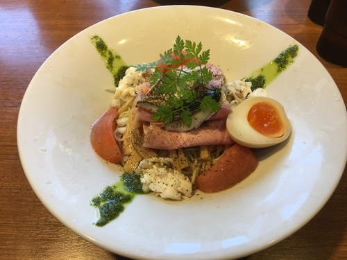 「限定 鱸（スズキ）と完熟トマトの冷製油そば 780円」@寿製麺よしかわ 川越店の写真