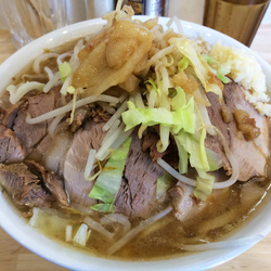 豚マシラーメン(ヤサイニンニクアブラ)