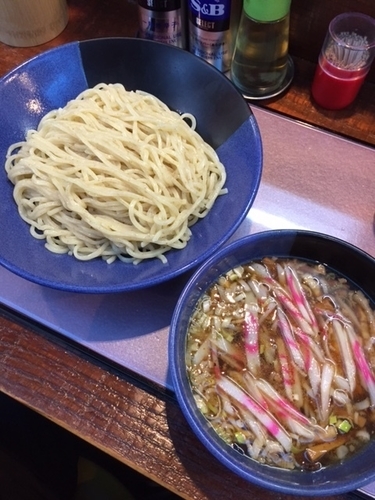 「つけそば　大　850円」@煮干し背脂極太手もみ麺の店 一本勝負の写真