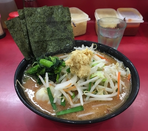「チャーシューメン 野菜盛り」@杉田家 千葉祐光店の写真