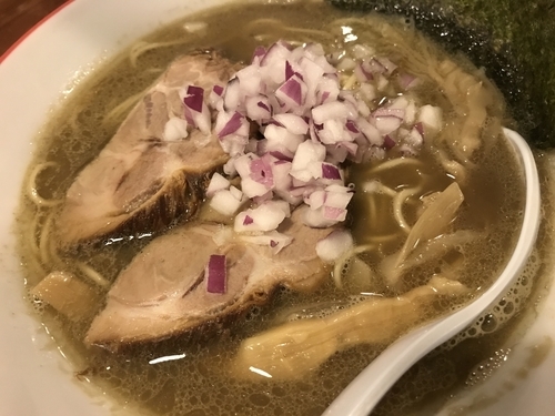 「ペニー中華ソバ（清湯あっさり背黒ver.）」@麺 酒 やまのの写真