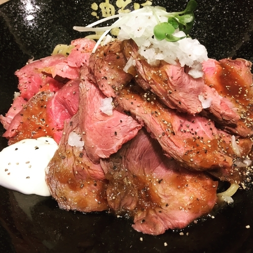 「油そば ローストビーフダブル」@ローストビーフ油そば ビースト 渋谷道玄坂店の写真