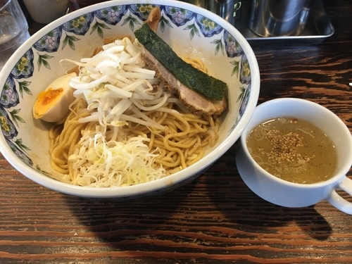 「油麺 大1.5玉 (スープ付) ¥750」@油麺専門店 江川亭 三鷹大沢店の写真