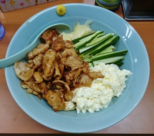 「すごい冷やし中華(200g)　950円」@立川マシマシ 5号店の写真
