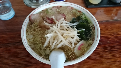 「塩ラーメン750円」@手打ちラーメン みうらの写真
