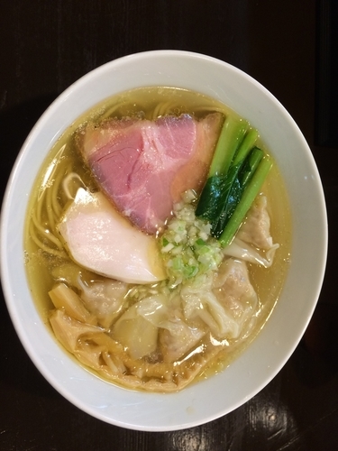 「塩ワンタンらぁ麺」@らぁ麺 すぎ本の写真