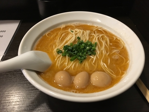 「THE OMAR ウズラ味玉 牡蠣の和玉」@灰汁中華 丿貫 福富町本店の写真