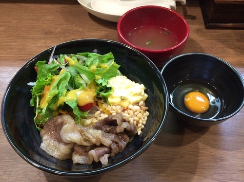 「扇童子 Sen Doushi コラボ油そば ¥1000」@麺家 Shumen Doushiの写真