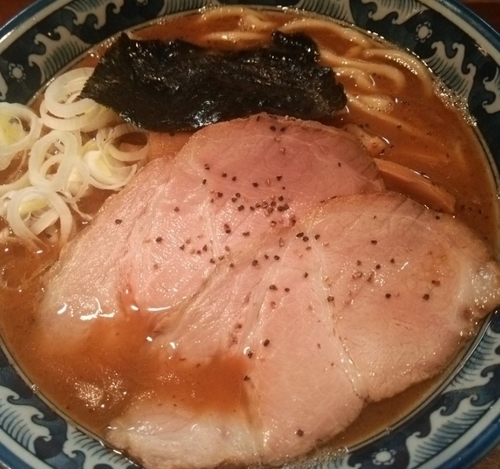 「ラーメン+チャーシュー1枚」@兎に角 松戸店の写真