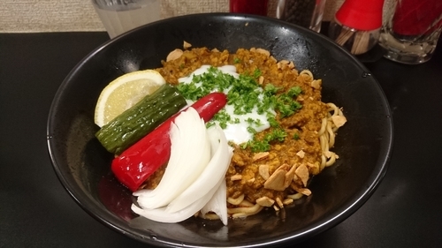 「【期間限定】キーマカリーまぜそば(〆の追い飯付)」@自家製麺SHINの写真