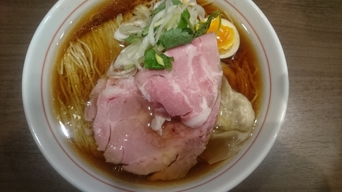 「特選ラーメン黒」@八咫烏の写真