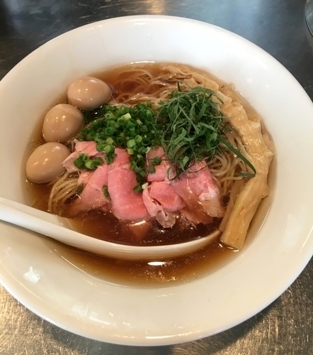 「冷やし煮干清湯 (醤油で）￥800」@さんじの写真