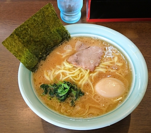 「ラーメン(中)」@寿々㐂家の写真
